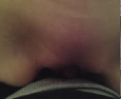 Трахается верхом и дразнится с дружком